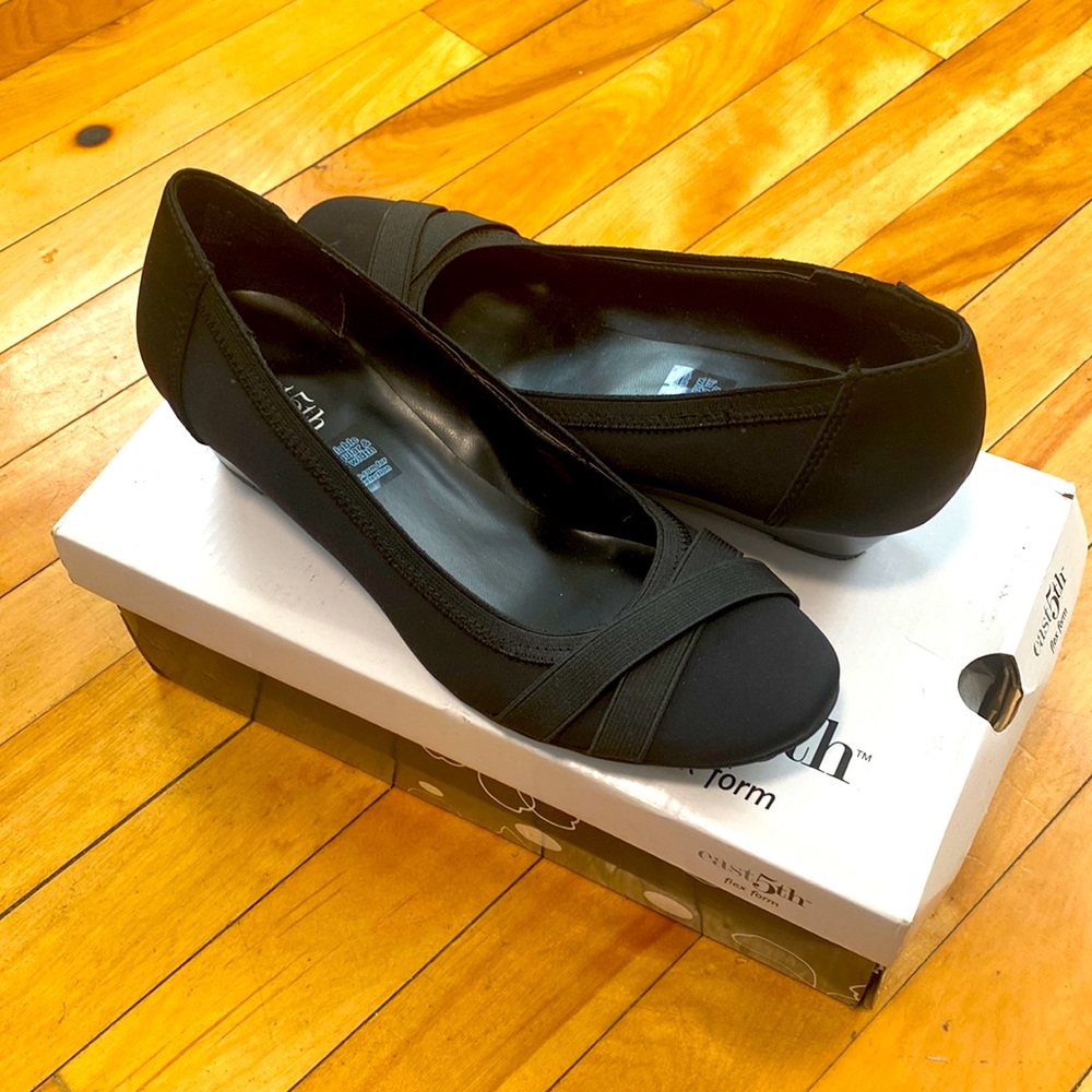 NEW East 5th Black Wedge